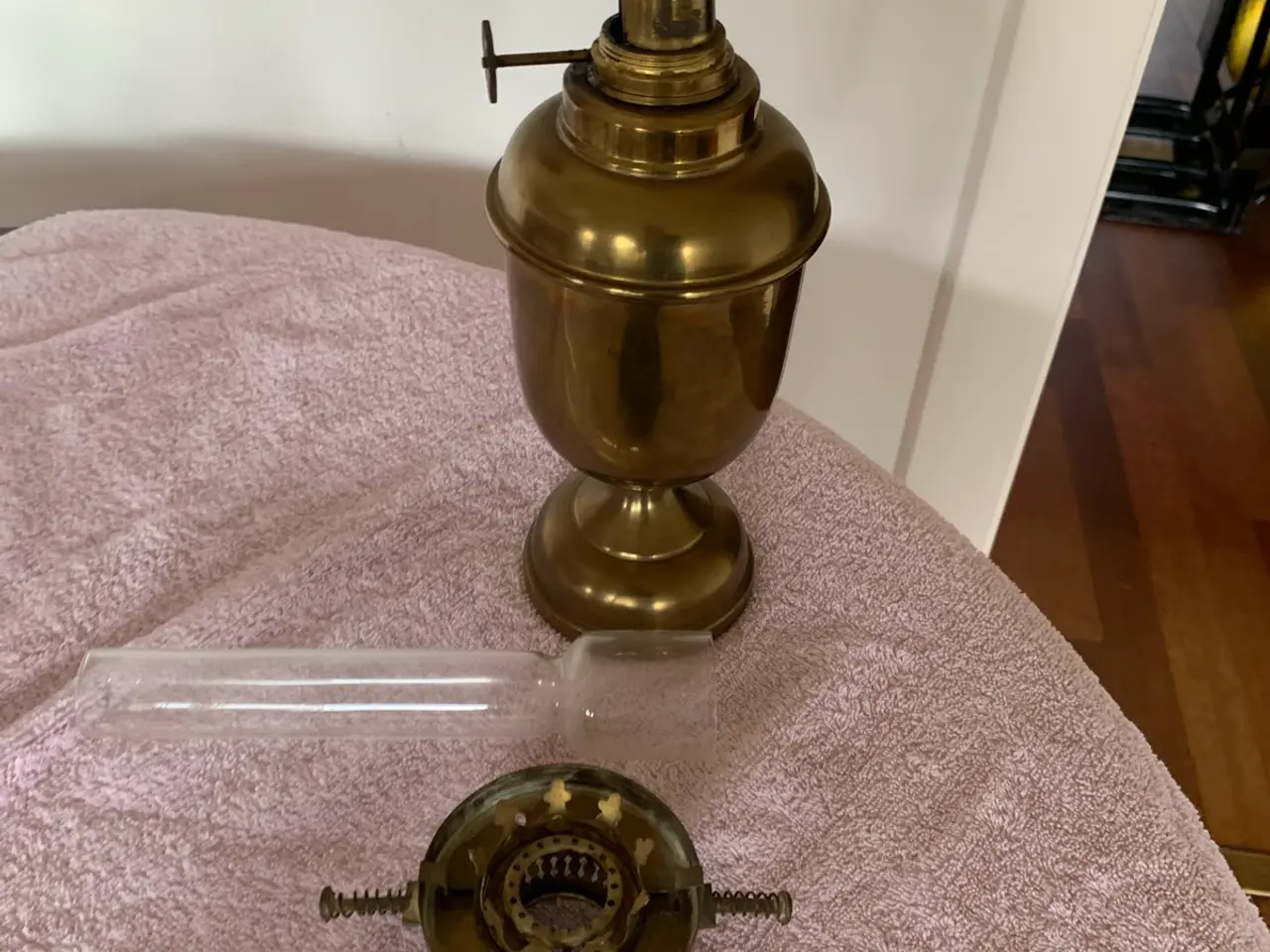 Billede 5 - Smuk messinglampe