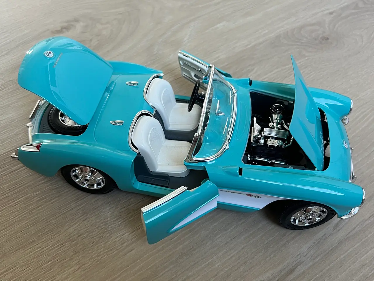 Billede 3 - Chevrolet Corvette 1957 skala 1:18