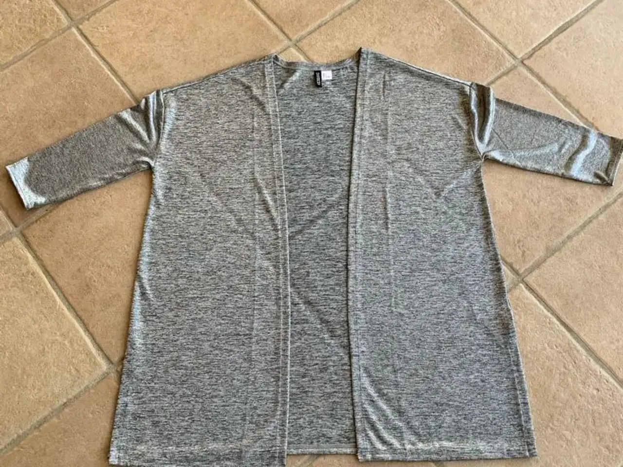 Billede 1 - H&M cardigan str. L