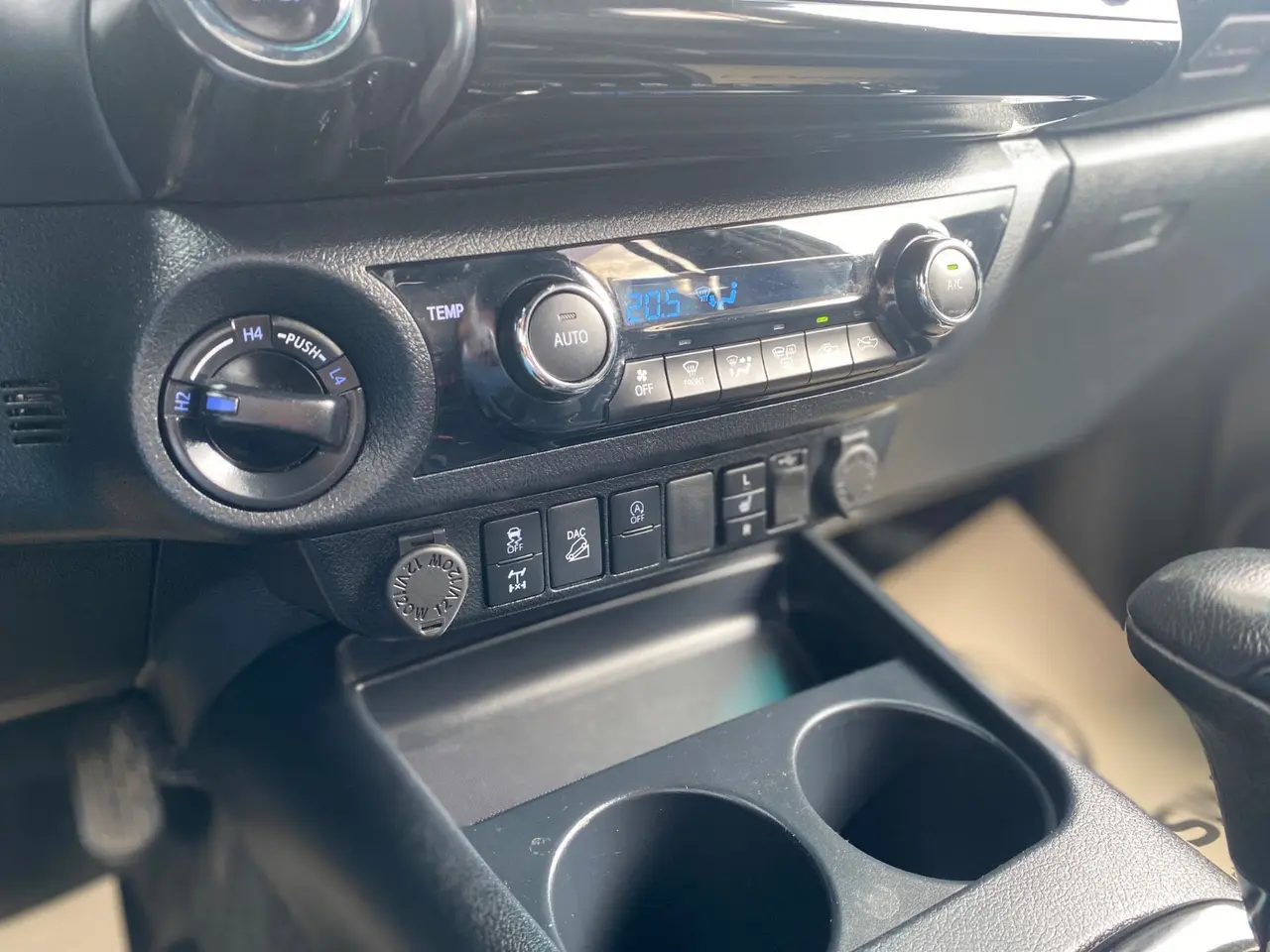 Billede 13 - Toyota HiLux 2,8 D T4 Invincible Db.Kab aut.