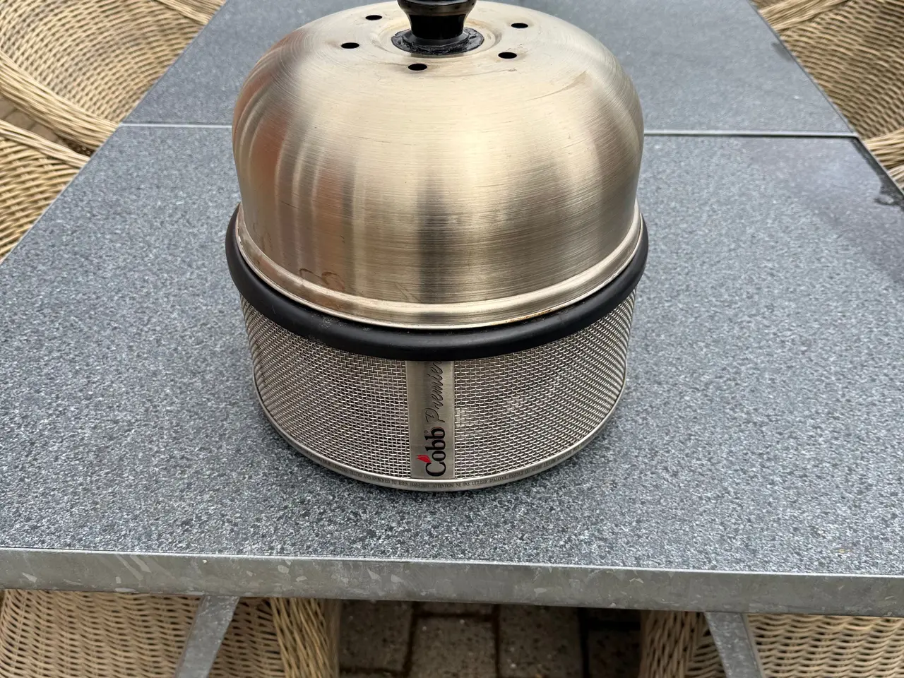 Billede 1 - Smart og handy Cobb grill