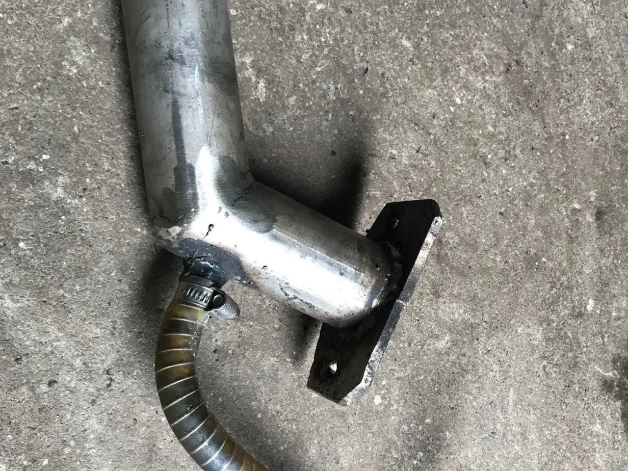 Billede 3 - Korsør motor 1 cyl. afgangsrør