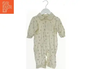 Heldragt til baby fra Basics Accessories (str. 68)