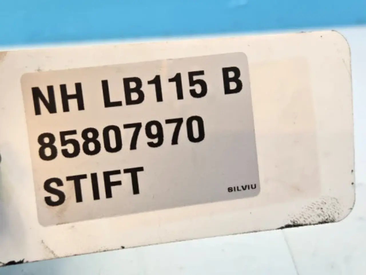 Billede 13 - New Holland LB115B Stift 85807970