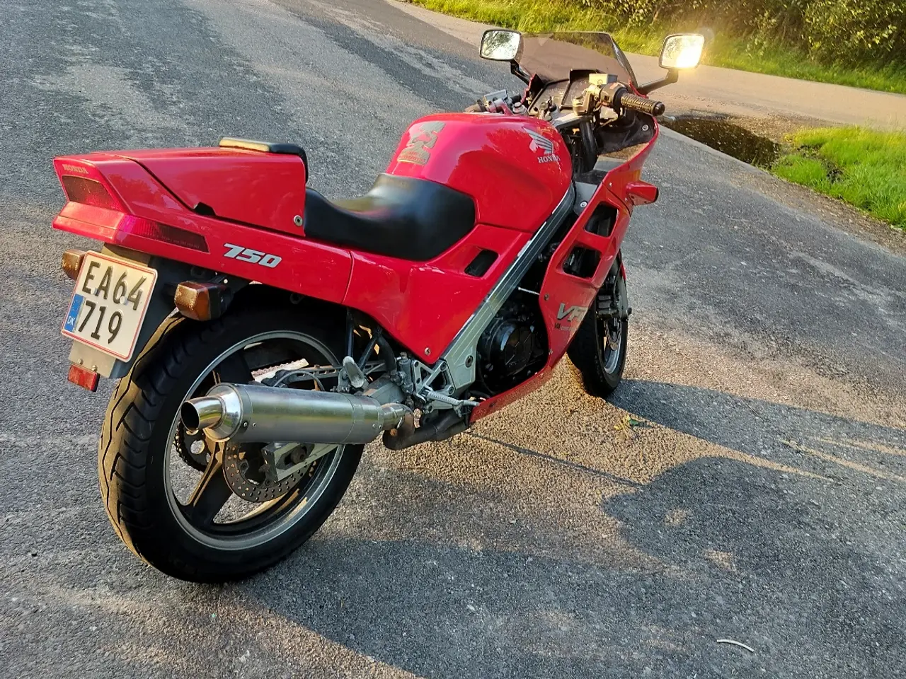 Billede 2 - Honda VFR rc24 750