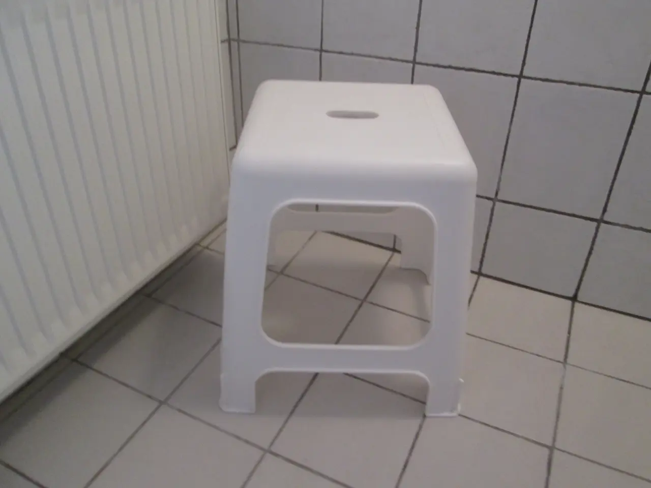 Billede 1 - Hvid Badetaburet