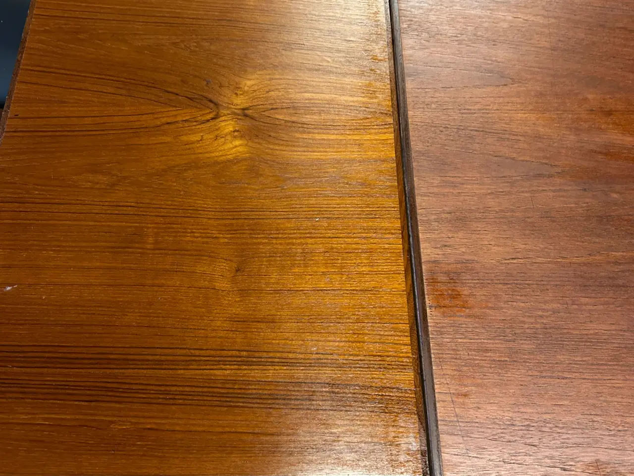 Billede 6 - Dansk teak spisebord – elegant mid-century design