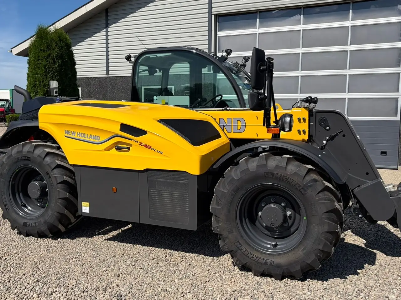 Billede 2 - New Holland TH7.42 Plus Den nye model med masser af udstyr og 6F-3R PowerShift transmission