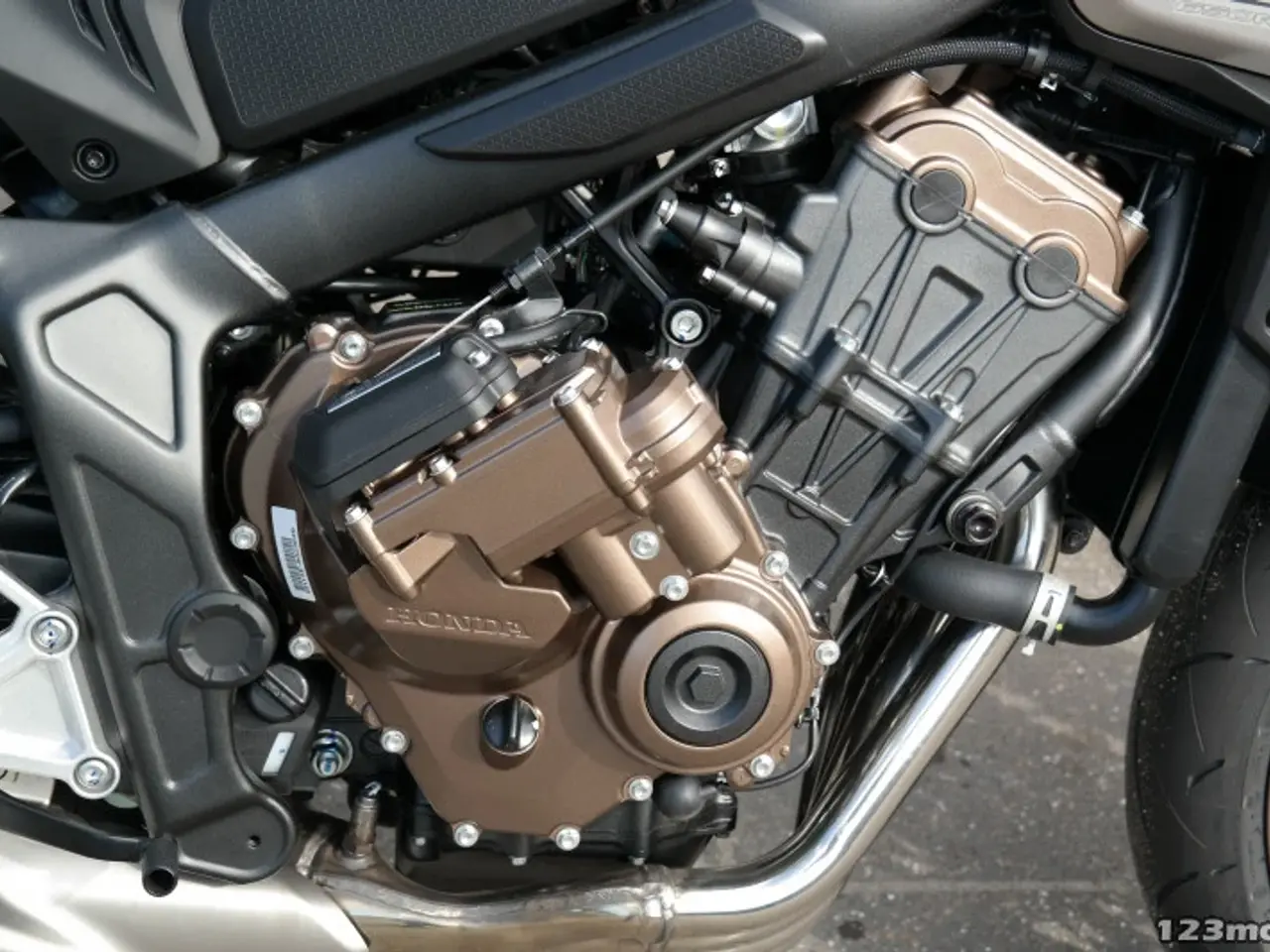Billede 11 - Honda CB 650 RC MC-SYD BYTTER GERNE