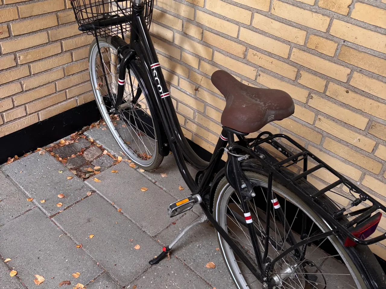 Billede 1 - Pige cykel fladt forhjul