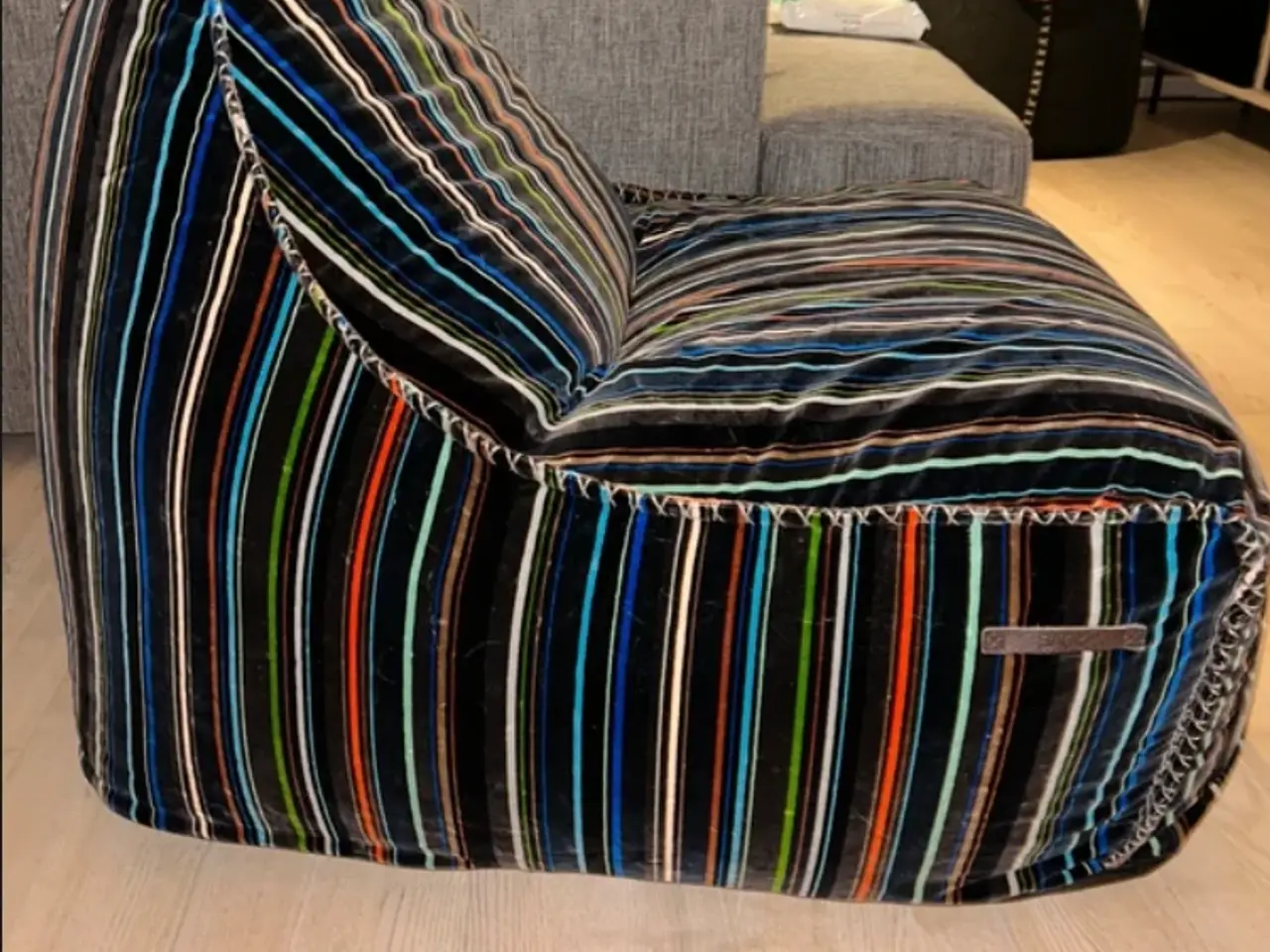 Billede 1 - HELT NY- Lounge Chair Paul Smith - Limited Edition