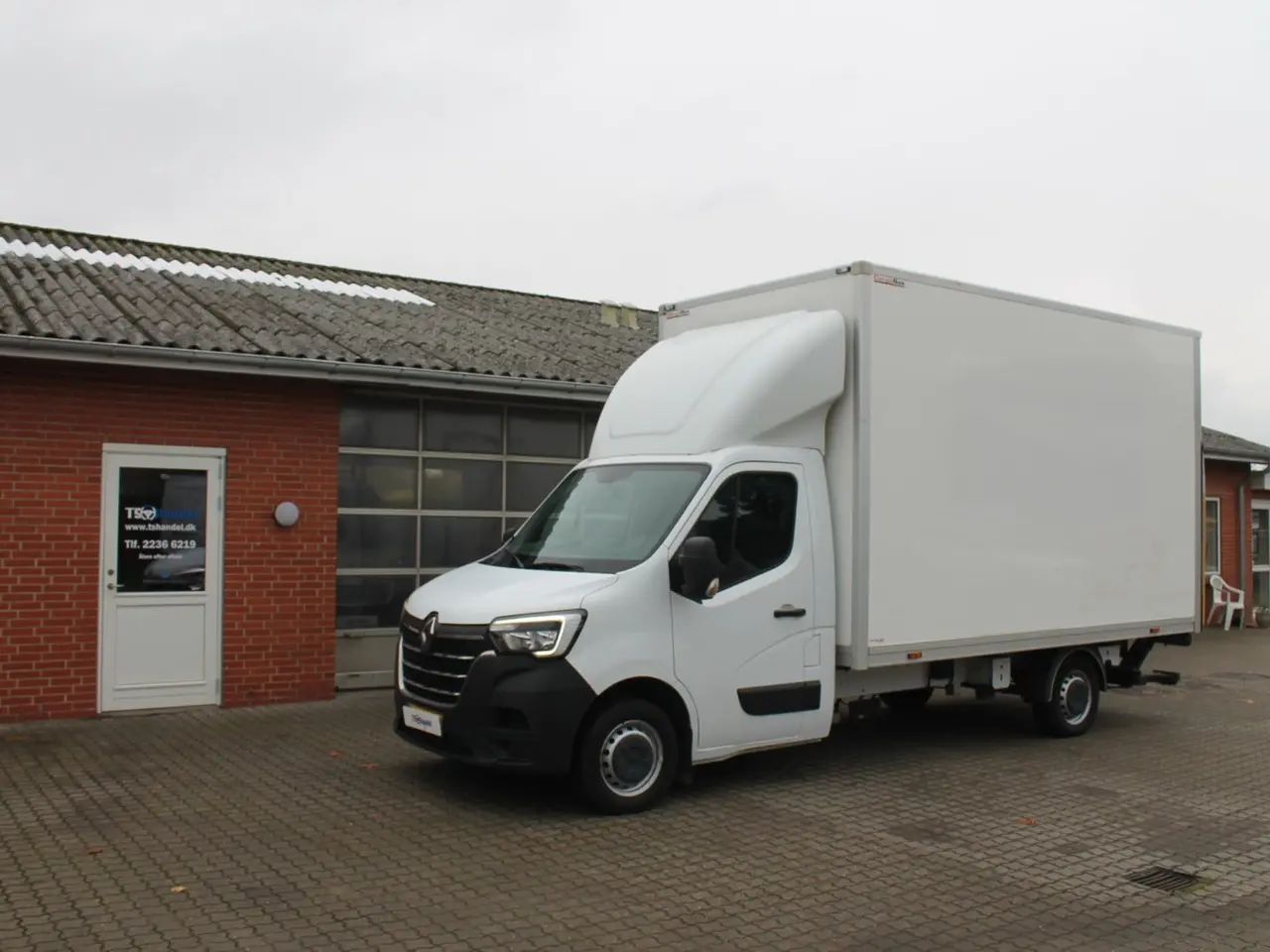 Billede 1 - Renault Master IV T35 2,3 dCi 180 L2 Alukasse m/lift