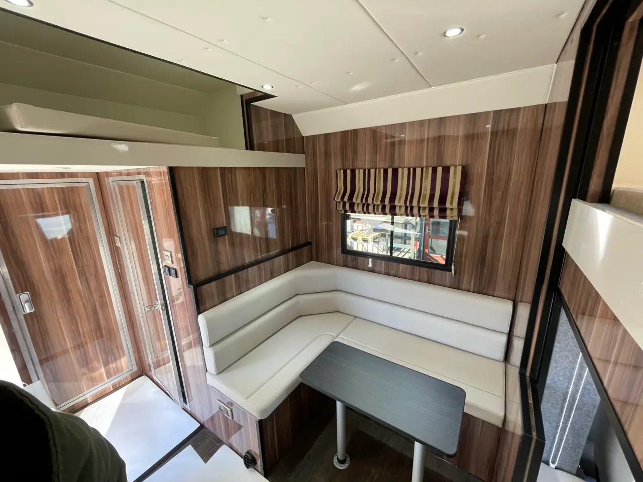 Billede 13 - Mercedes Atego med living + 2 heste/3 ponyer