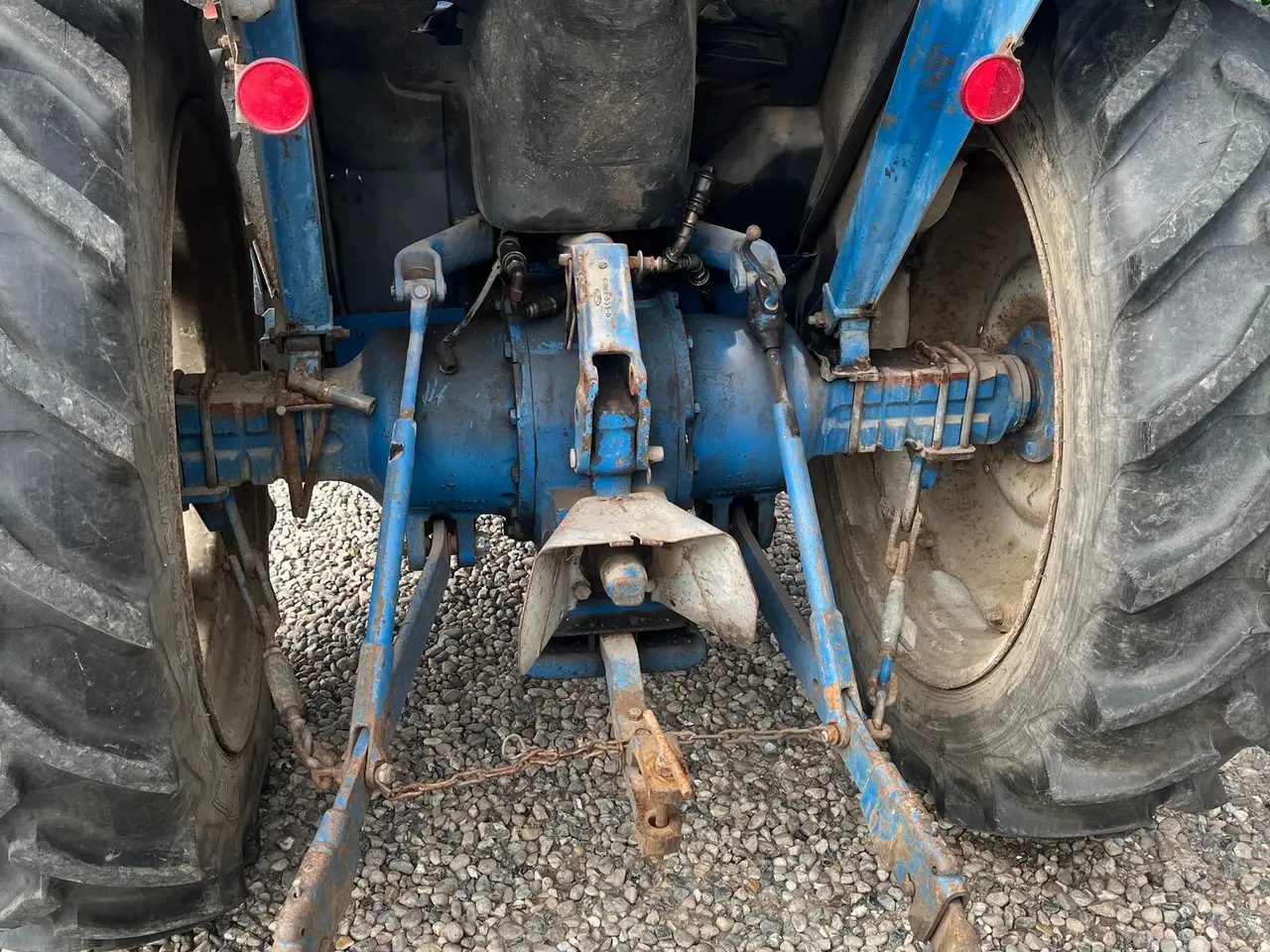 Billede 4 - Ford 4000 Med servo og frontlæsser