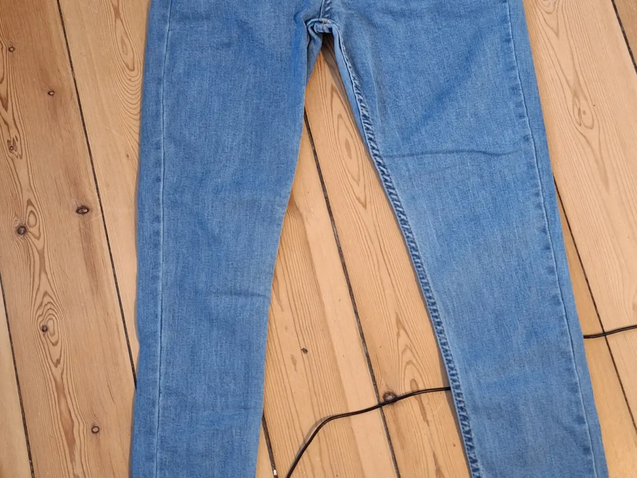 Billede 1 - AREF jeans str. 36