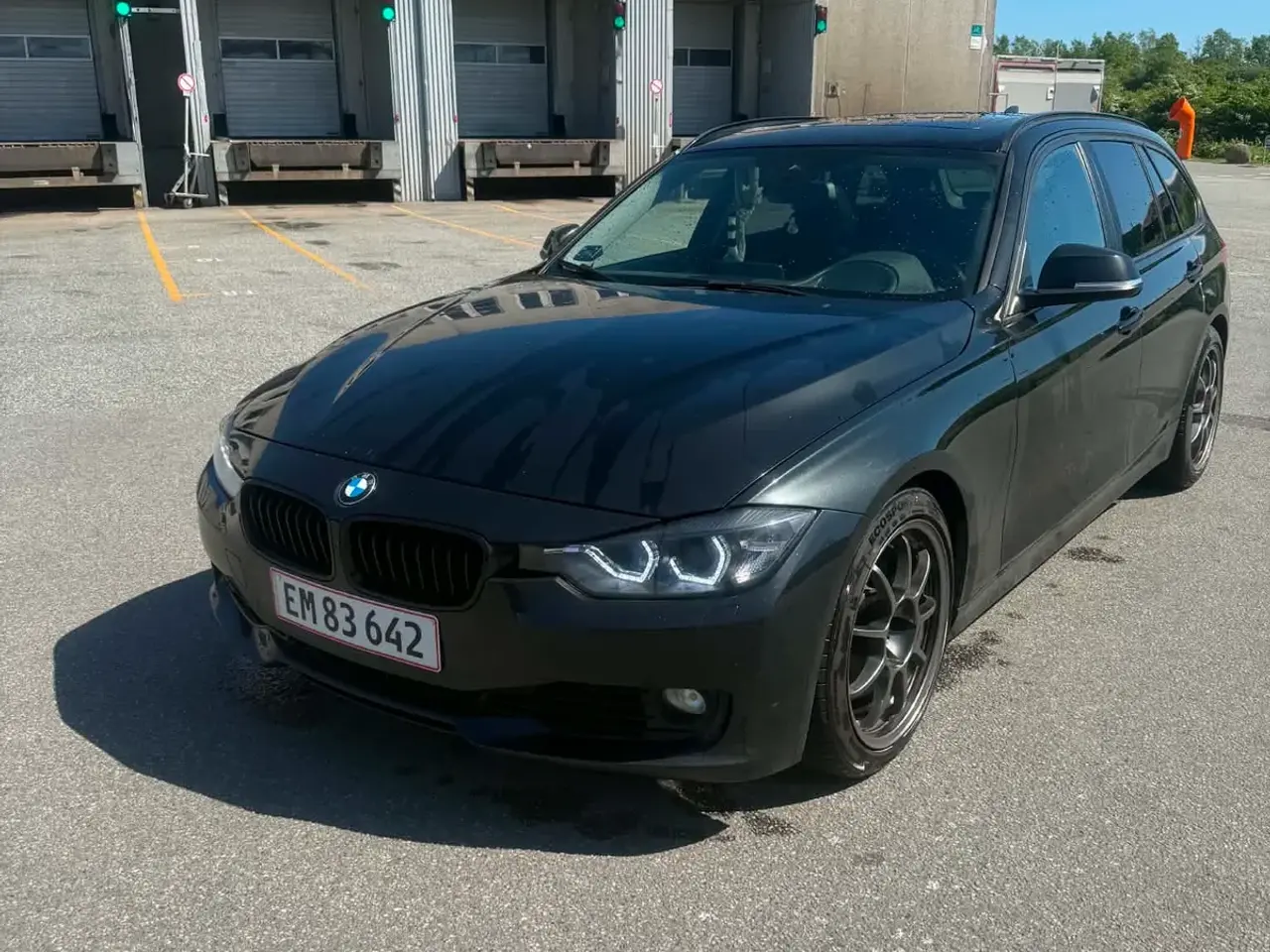 Billede 1 - BMW 330d 3,0 Touring Luxury Line aut.