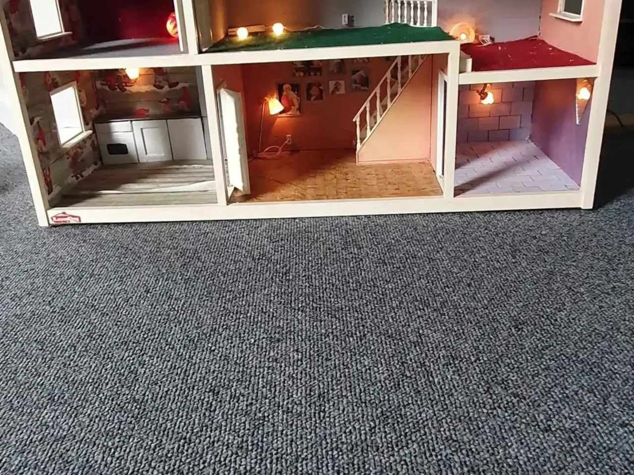Billede 1 - Lundby dukkehus / nisse hus incl pakkelev