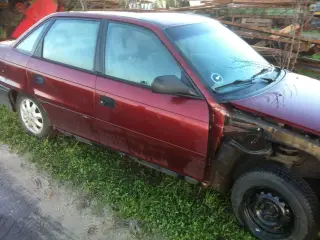 astra f h og v fordøre.