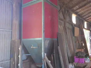 Meton korn silo/tragt