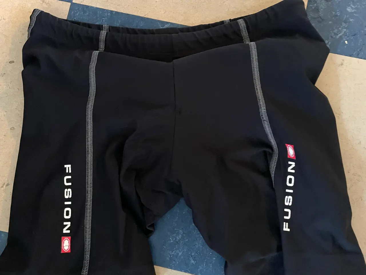 Billede 4 - Fusion korte tights, XXL 