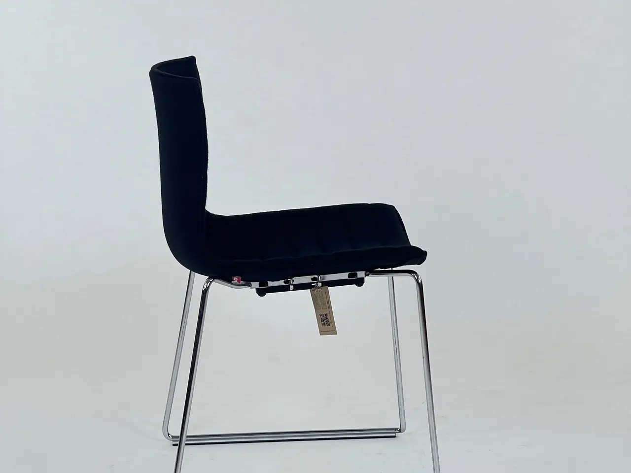 Billede 7 - Arper Catifa 46 Sledge Stol – Sort med Krom Stel