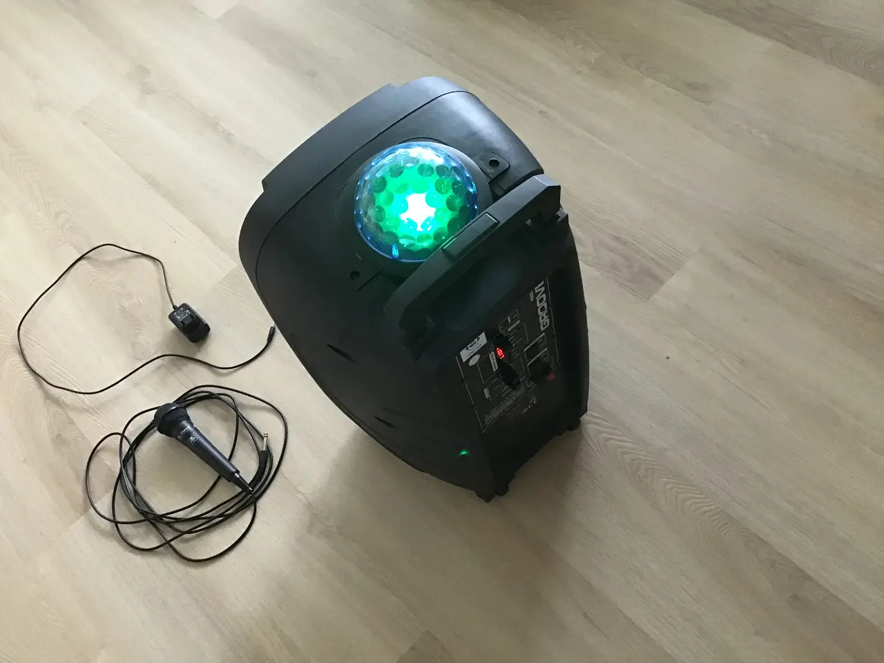 Billede 10 - Party højtaler Groove med Bluetooth,med microfon.