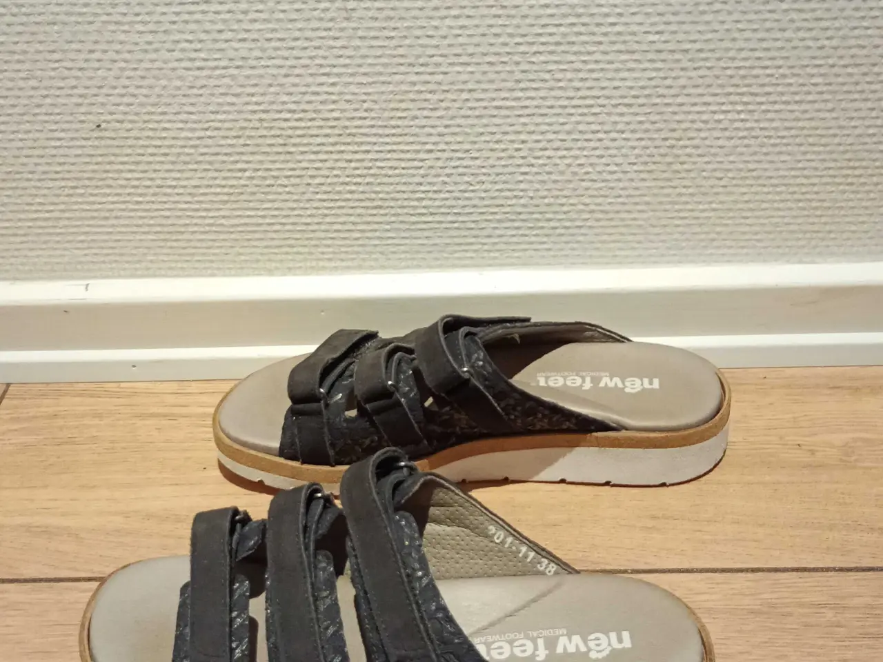 Billede 2 - Fine damesandaler, New feet, str. 38.