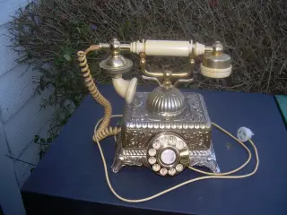 Gammel telefon