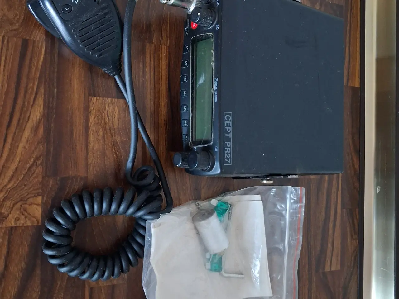 Billede 2 - Walkie talkie cept pr27