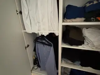 Næsten nyt IKEA skab