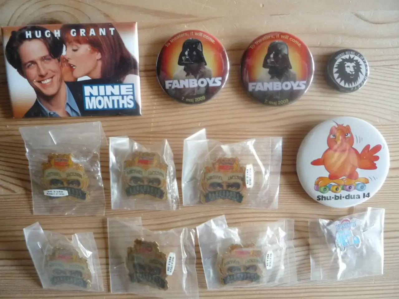 Billede 4 - Badges, pins, emblemer og reflekser