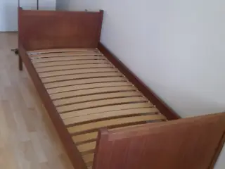 2 stk teaktræ senge