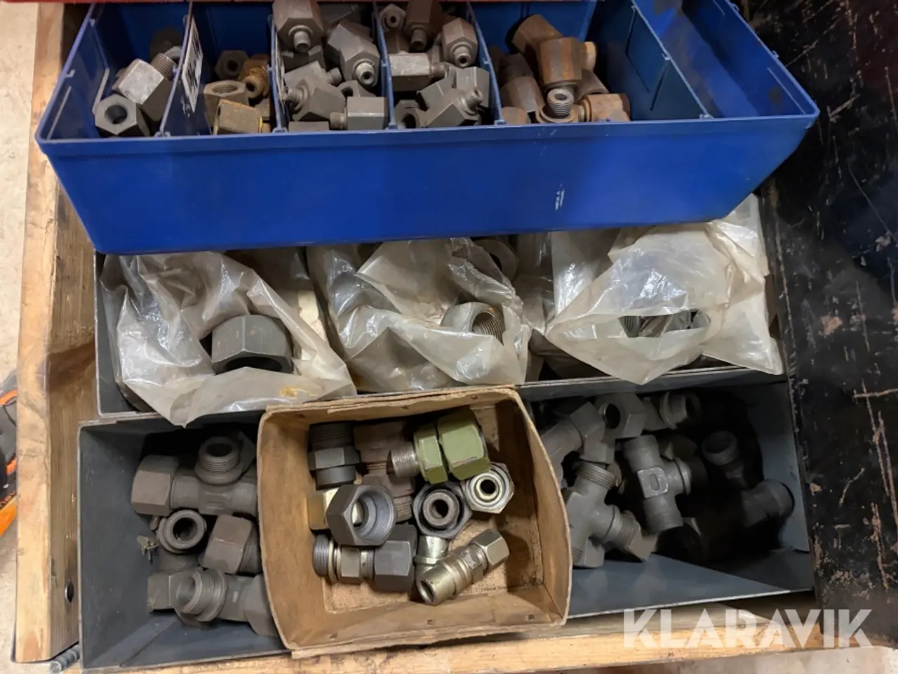 Billede 6 - Lot - indstik og kuglehaner - 1 palle