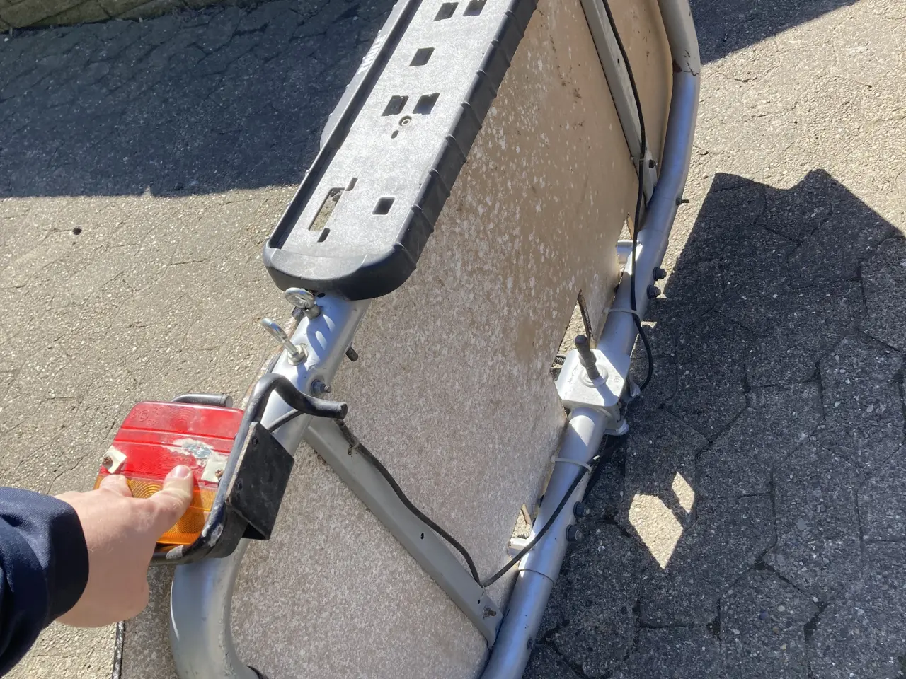 Billede 4 - Knallert holder til bagpå bilen.