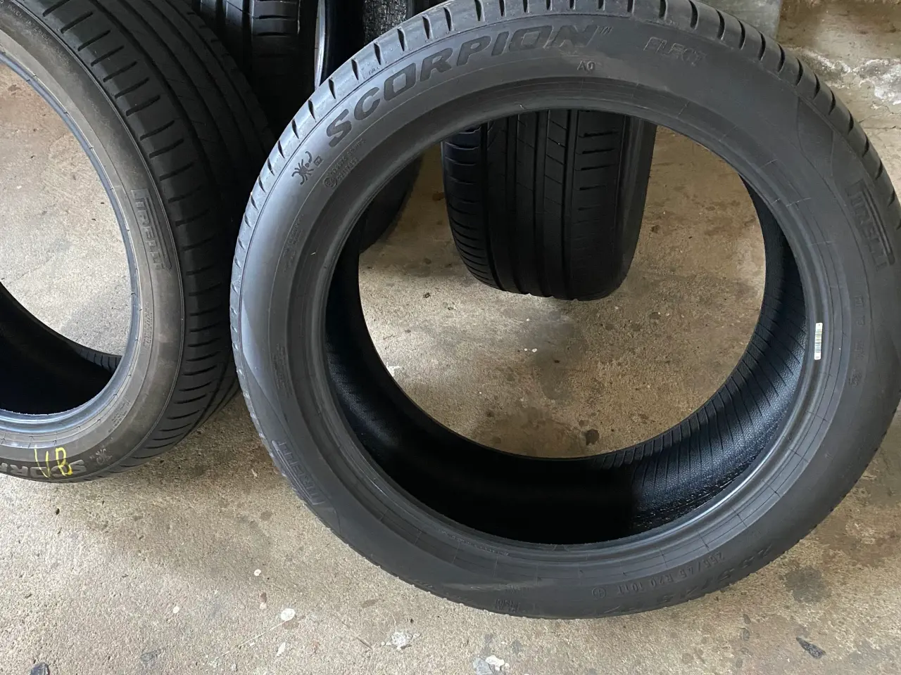 Billede 3 - Pirelli sommerdæk har været monteret på Audi q4