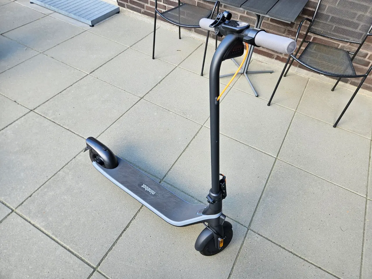 Billede 3 - Ninebot KickScooter E2 Plus – El-løbehjul med opla