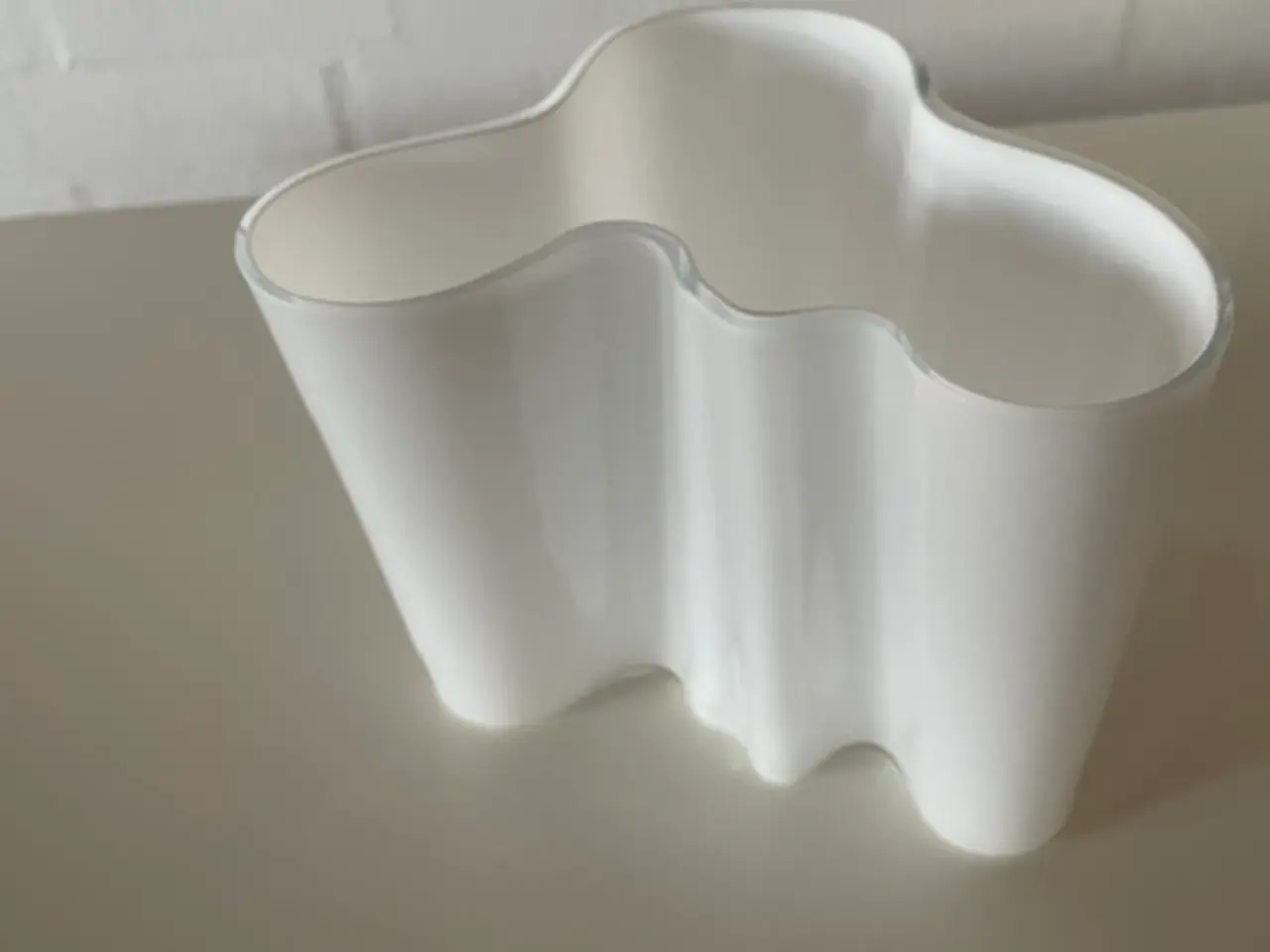 Billede 2 - AAlto hvid vase
