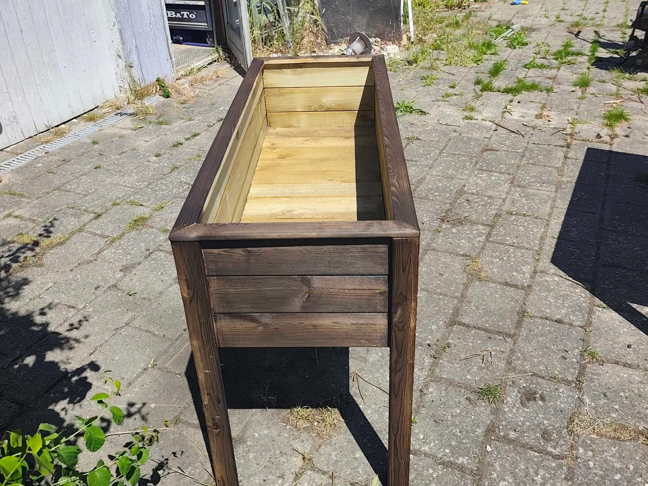 Billede 2 - Håndlavet højbed i træ.