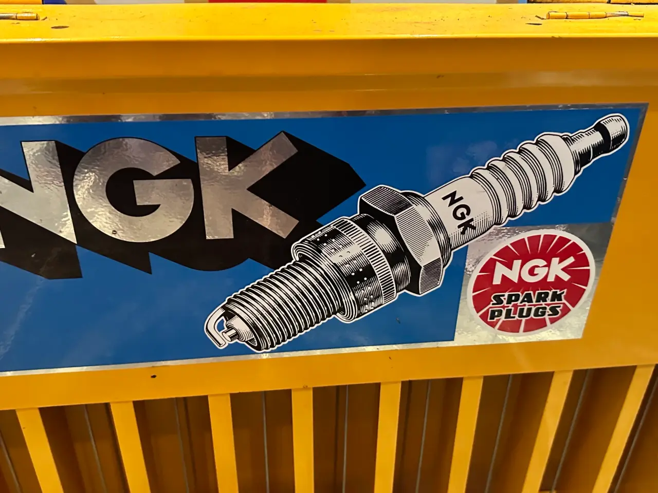 Billede 3 - NGK tændrørsreol