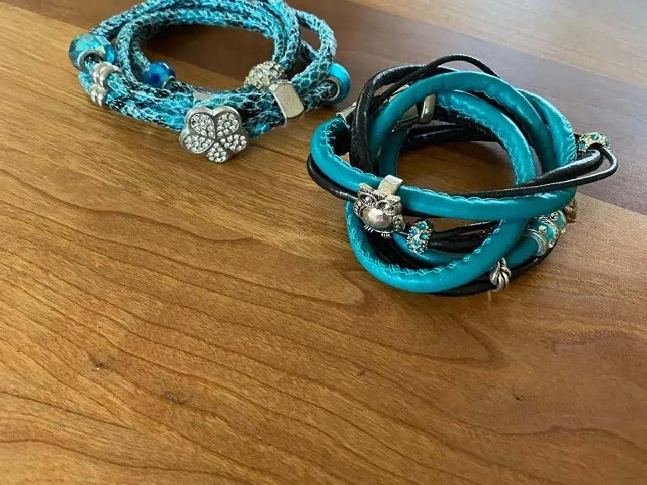 Billede 7 - Fede blå armbånd