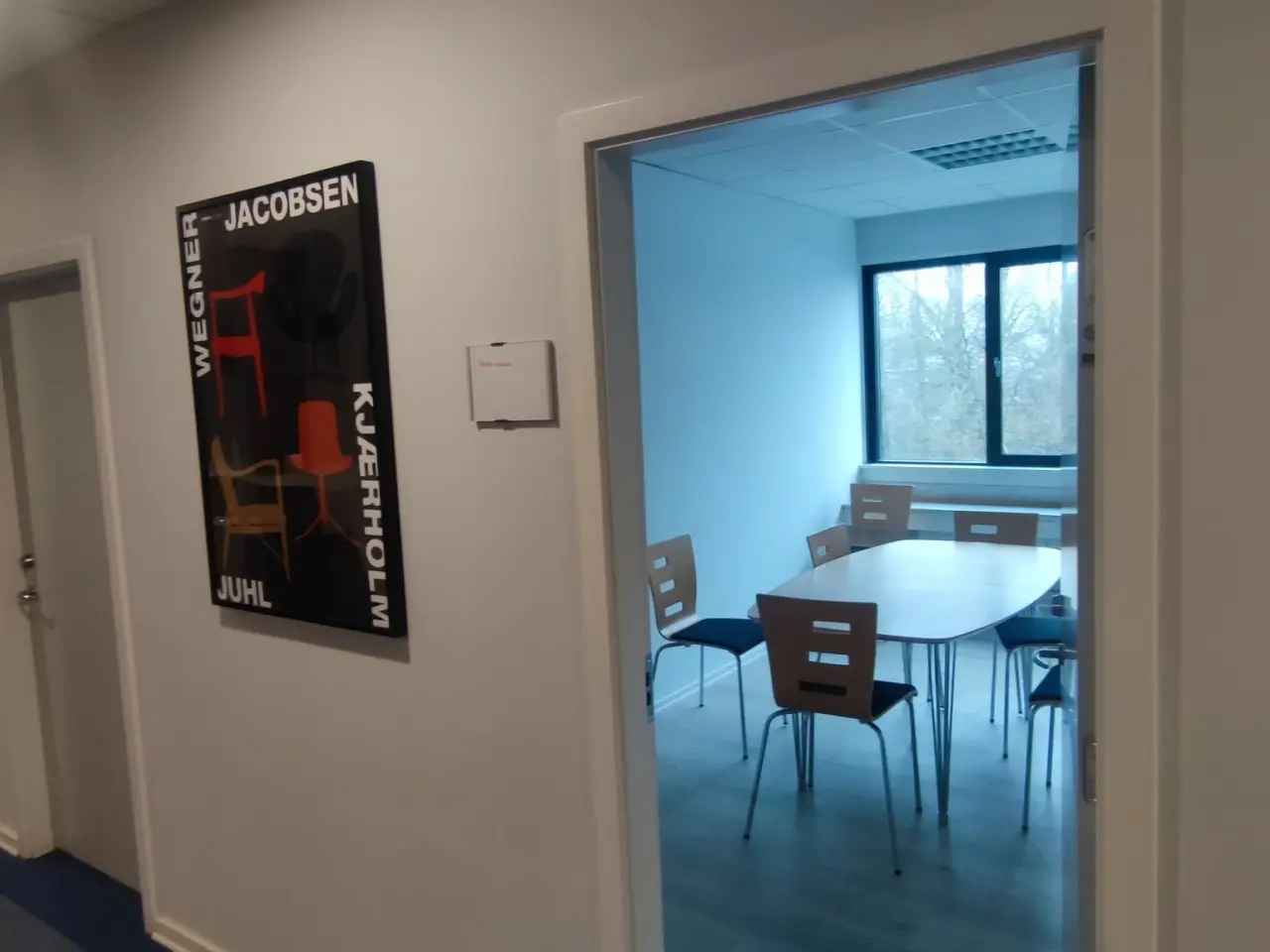 Billede 11 - Kontorlokaler udlejes.
