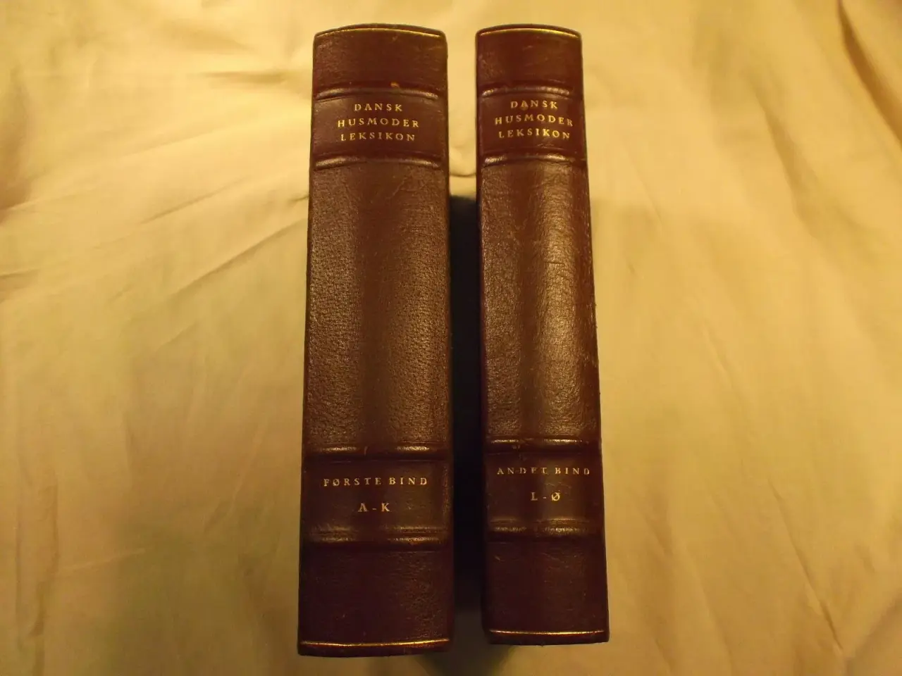 Billede 2 - Dansk Husmoder Leksikon 1952 bind 1 og 2