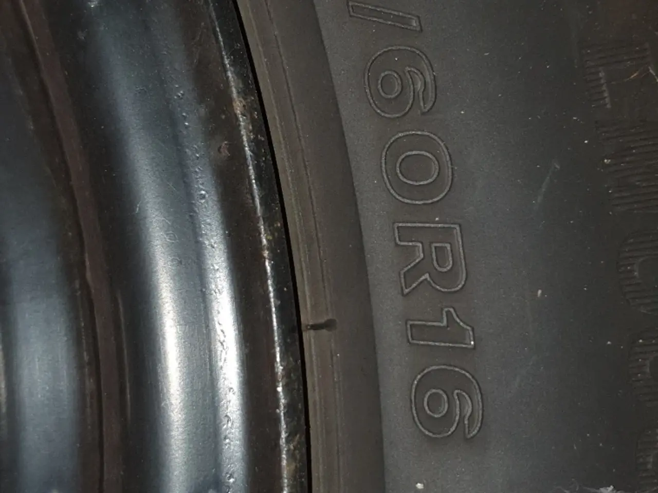 Billede 2 - VINTERDÆK Bridgestone 215/60R16 99h