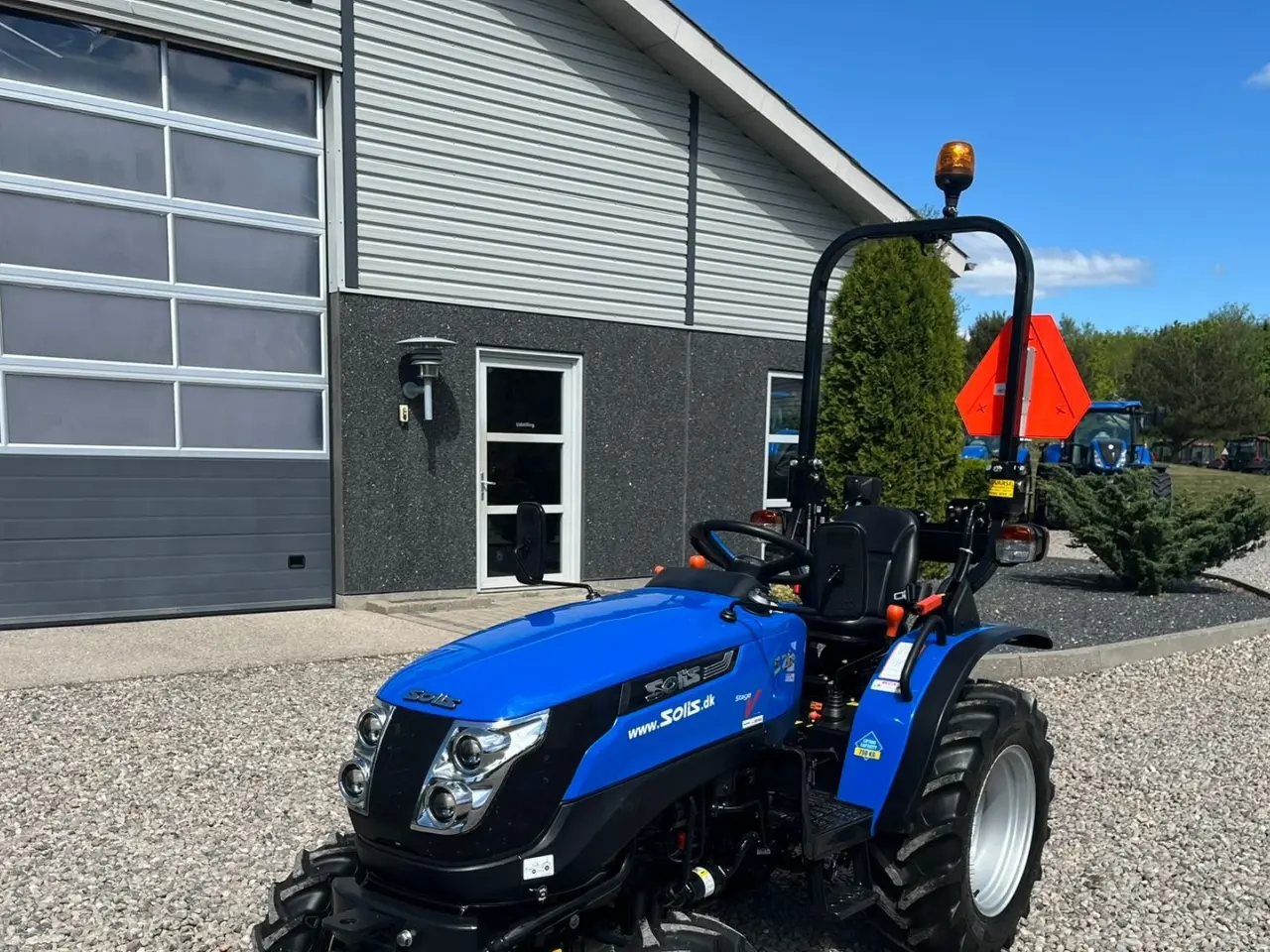 Billede 8 - Solis S26 6+2 Gearmaskine med Servostyring og brede traktorhjul