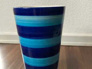 Ikea vase i højden 21cm