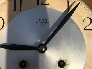 vægur
