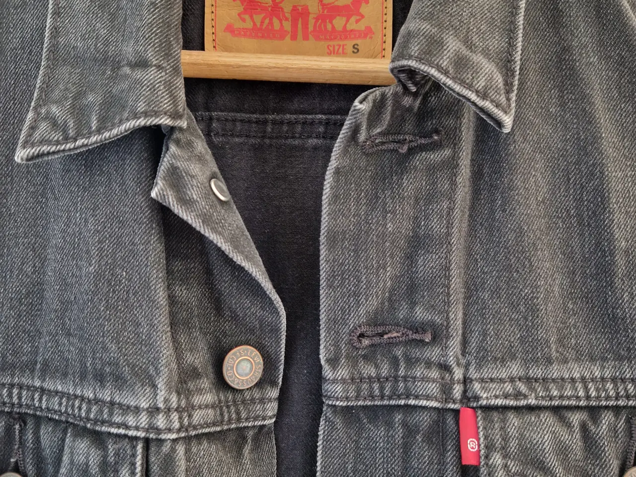 Billede 2 - Levi's denim jakke
