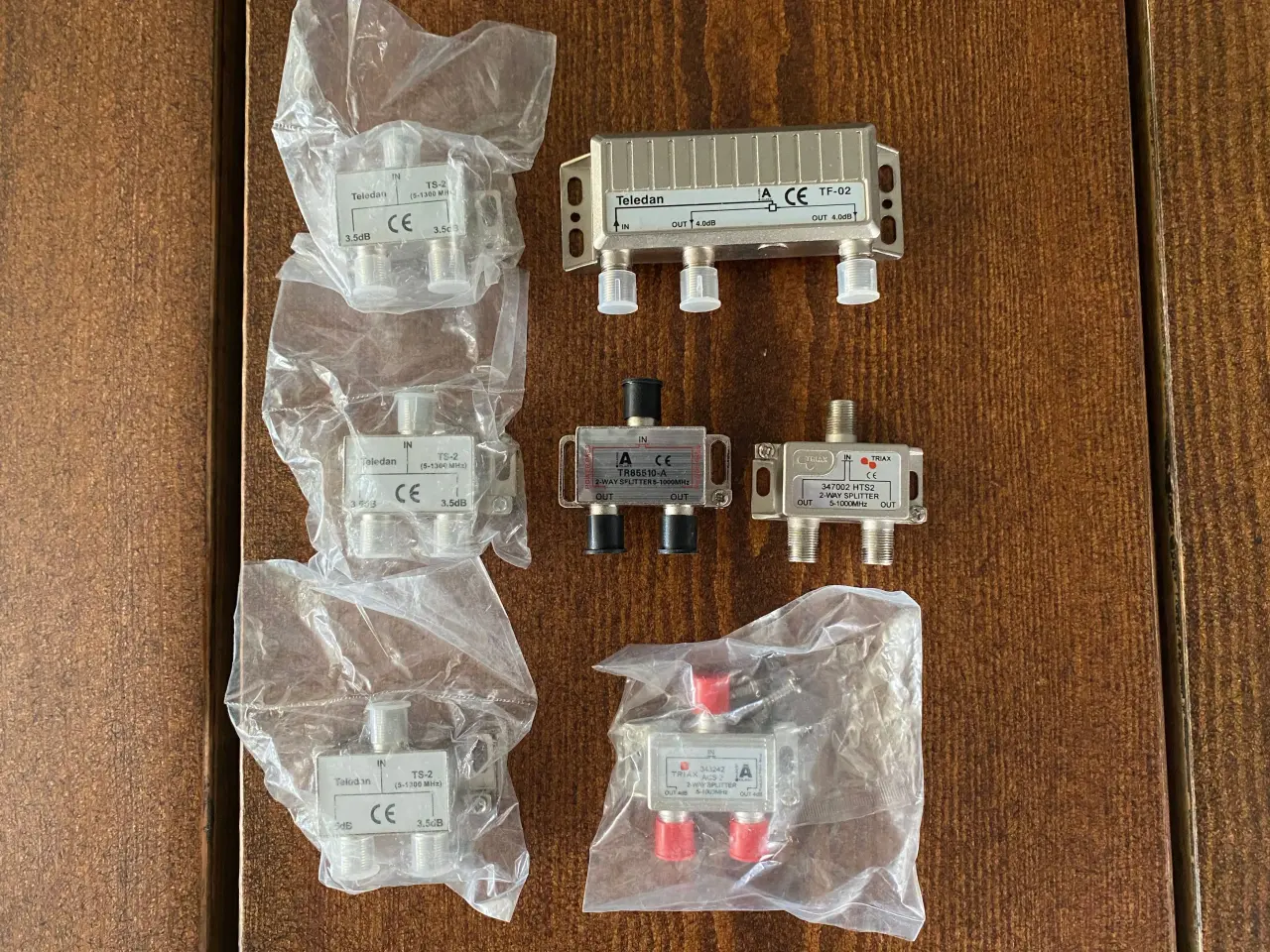 Billede 1 - Antennefordeler / F-connector stik