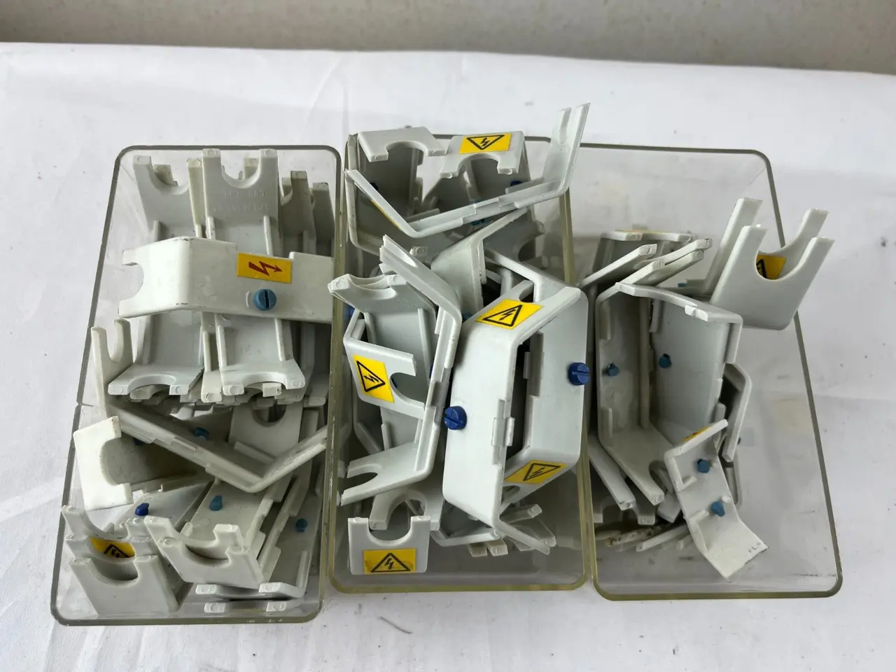 Billede 6 - kontakt Fuse Handle Parts Bulk parti 3 Trays