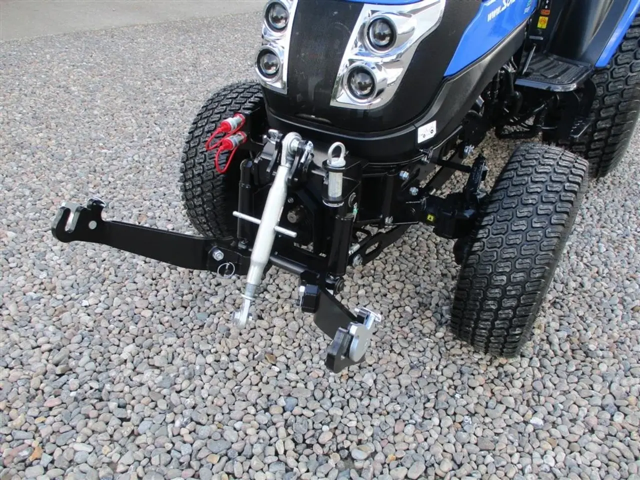 Billede 2 - Solis 26 HST med Frontlift & FrontPTO